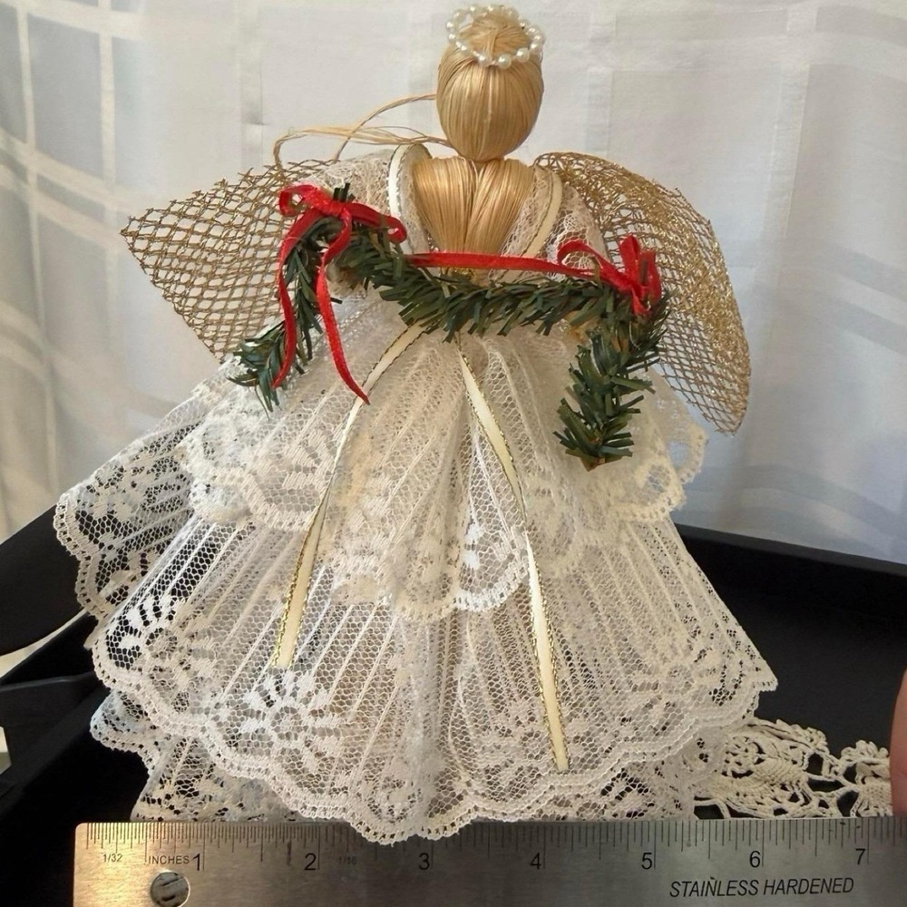 Rustic Straw Angel Christmas Tree Topper/Ornament Lace Skirt Figurine Vintage